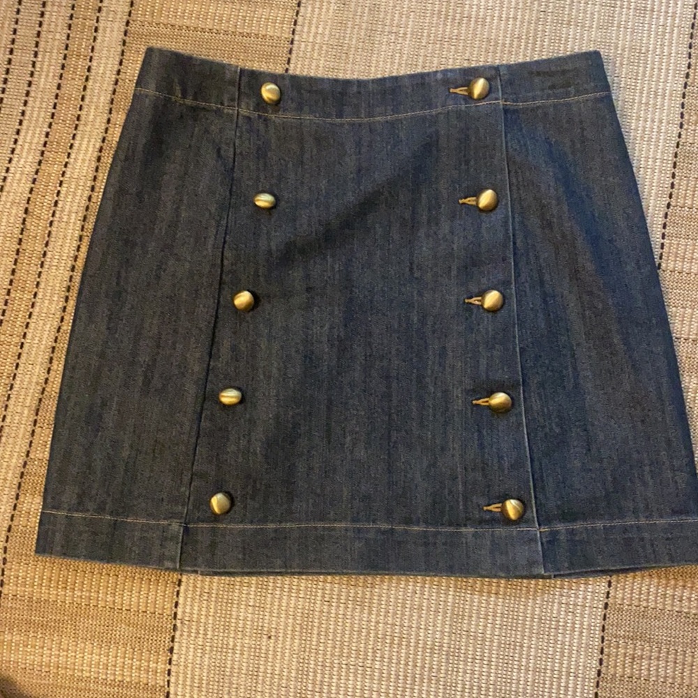 Michael Kors Denim Skirt With Gold Buttons - Picture 4 of 8